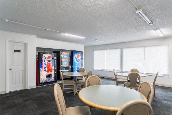 Rodeway Inn & Suites Capri (Montana)